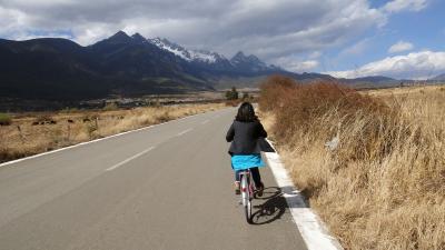 A vélo dans la campagne